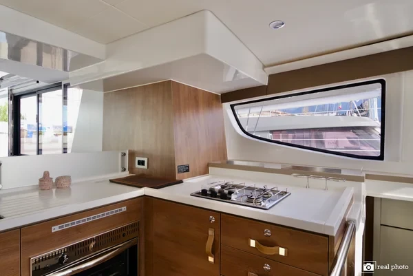 Bali 4.6 - Boatscribe.com