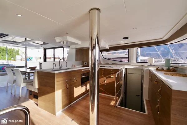 Bali 4.6 - Boatscribe.com