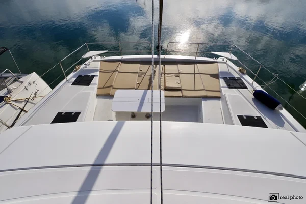 Bali 4.6 - Boatscribe.com