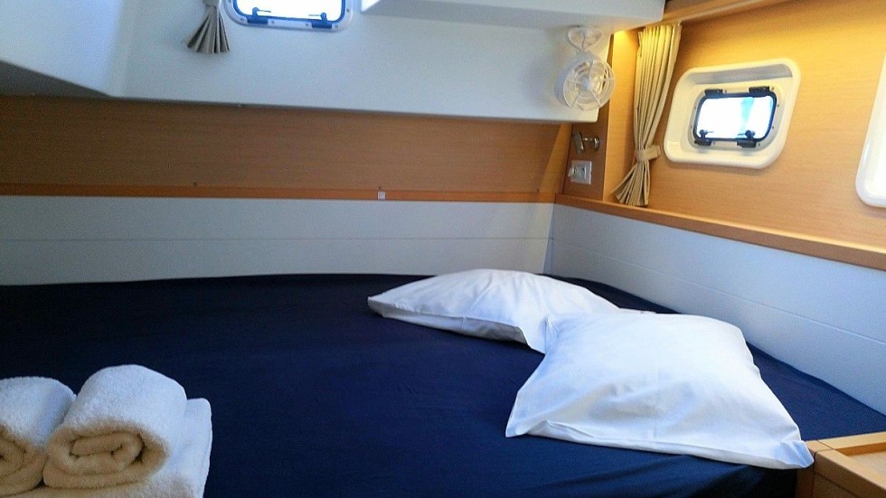 Lagoon 39 - Boatscribe.com