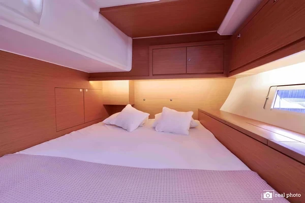 Dufour 470 - Boatscribe.com