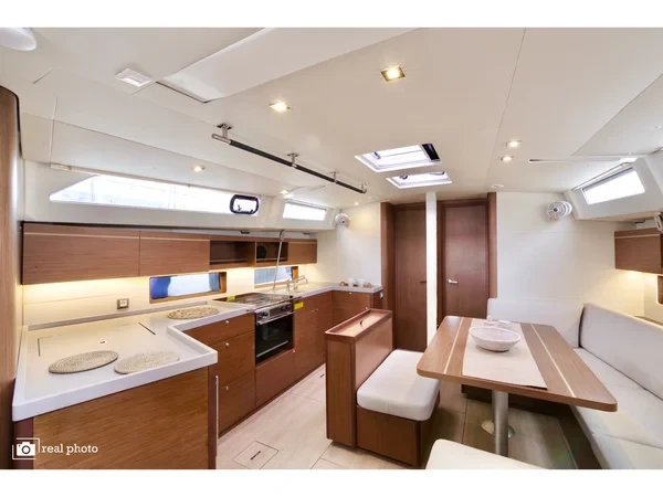 Oceanis 46.1 - Boatscribe.com
