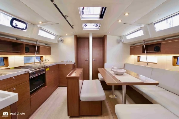 Oceanis 46.1 - Boatscribe.com