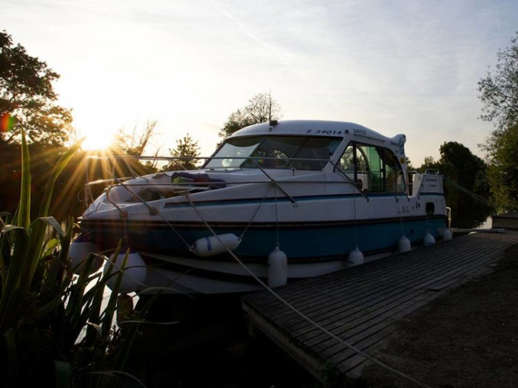 Confort 900 DP - Boatscribe.com