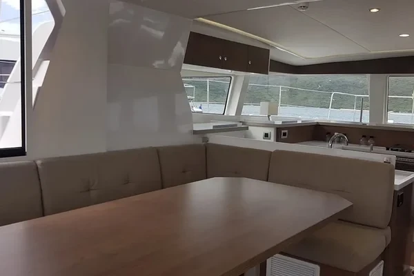 Bali 4.2 - Boatscribe.com