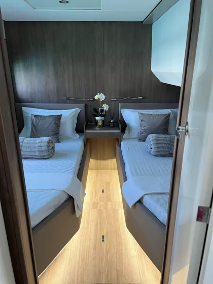 Bali 5.4 - Boatscribe.com