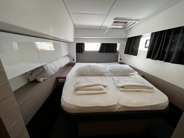 Elba 45 - Boatscribe.com