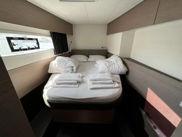 Elba 45 - Boatscribe.com