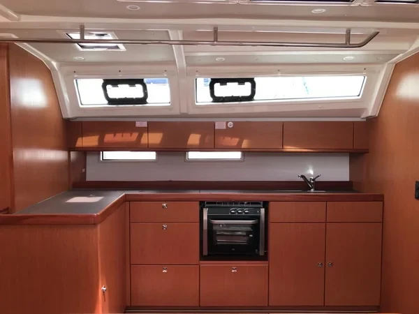Bavaria 46 Cruiser - Boatscribe.com