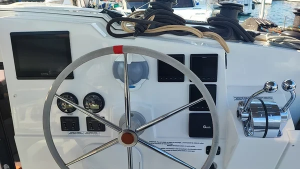 Isla 40 - Boatscribe.com