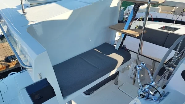 Isla 40 - Boatscribe.com
