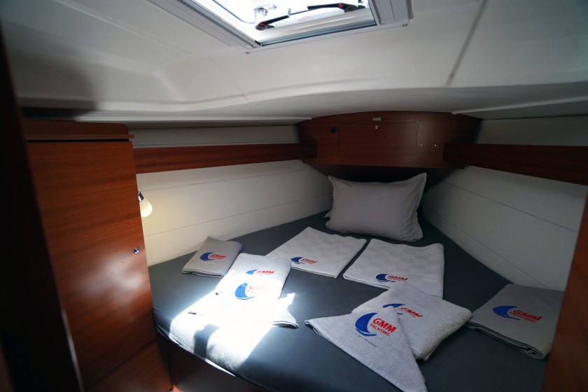 Dufour 335 GL - Boatscribe.com