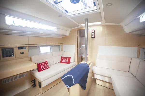 Hanse 388 - Boatscribe.com