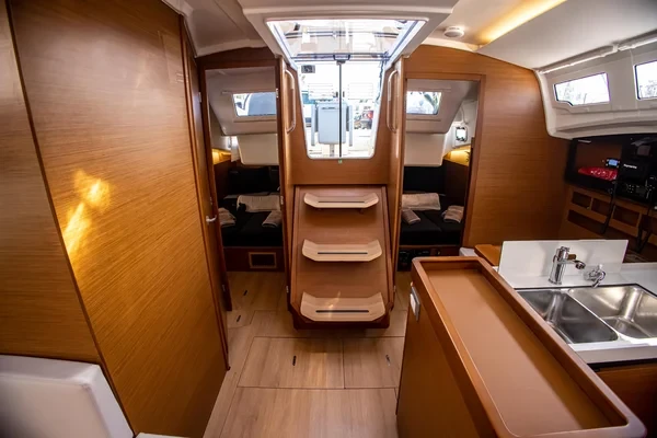 Sun Odyssey 410 - Boatscribe.com