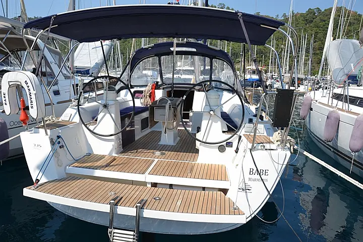 Dufour 335 GL - Boatscribe.com