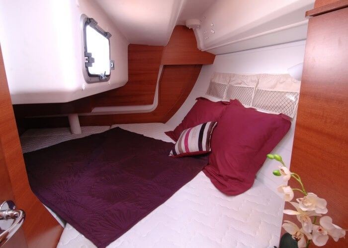 Dufour 335 GL - Boatscribe.com