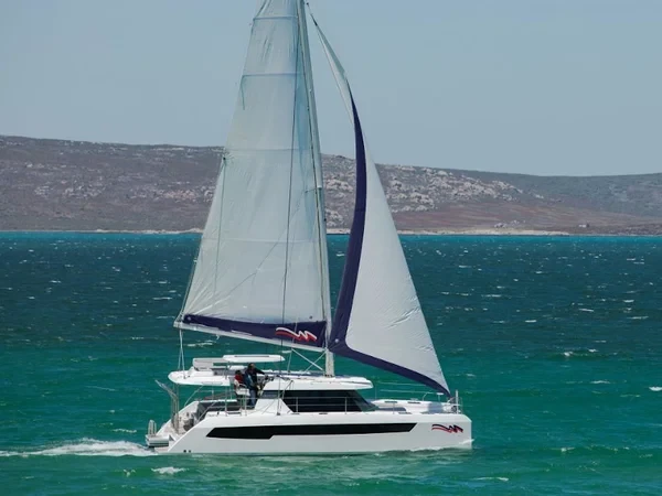 Leopard 42 - Boatscribe.com