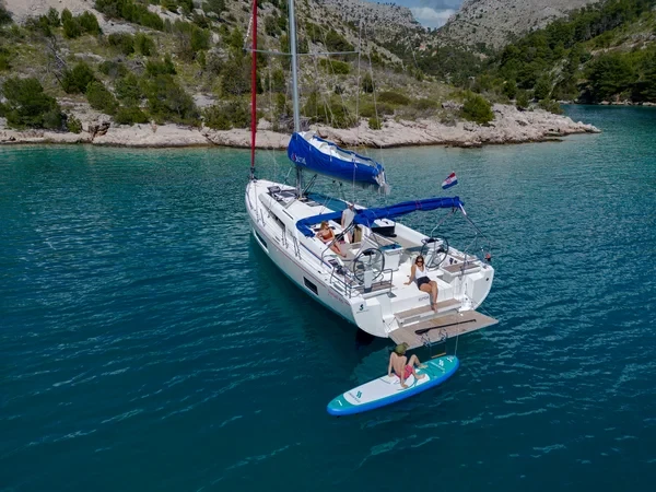 Oceanis 46 - Boatscribe.com