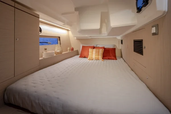 Oceanis 46 - Boatscribe.com