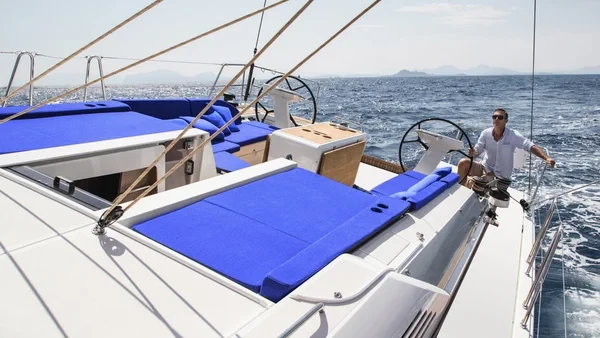 Oceanis 51.1 - Boatscribe.com