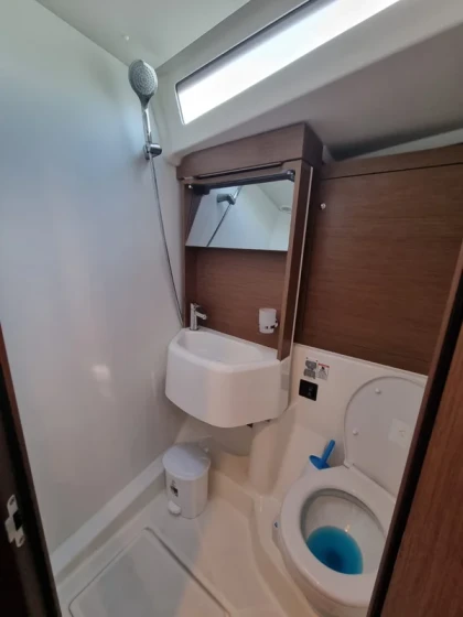 Oceanis 51.1 - Boatscribe.com