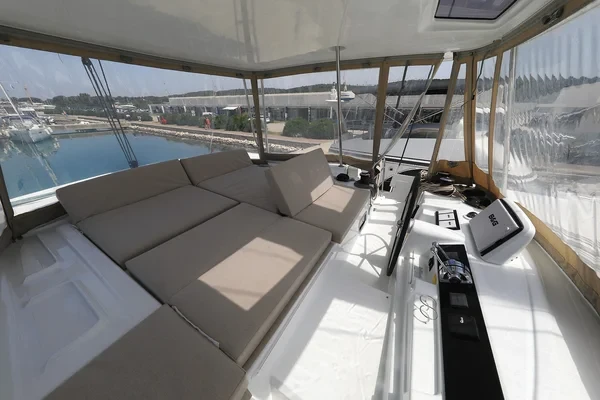 Lagoon 46 - Boatscribe.com