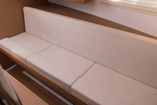 Sun Odyssey 319 - Boatscribe.com
