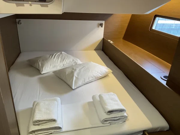 Oceanis 51.1 - Boatscribe.com