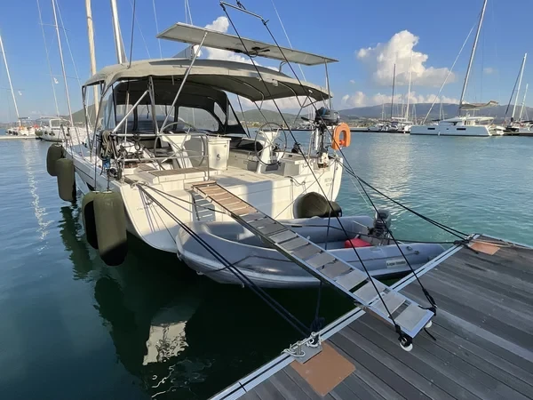 Oceanis 51.1 - Boatscribe.com