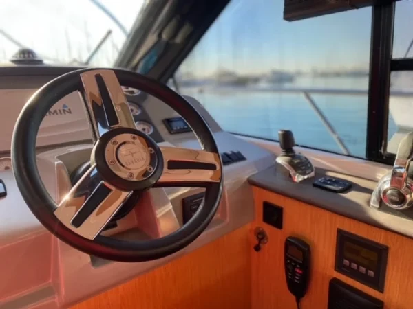 Bavaria Virtess 420 Fly - Boatscribe.com