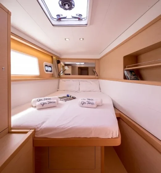 Lagoon 450 F - Boatscribe.com