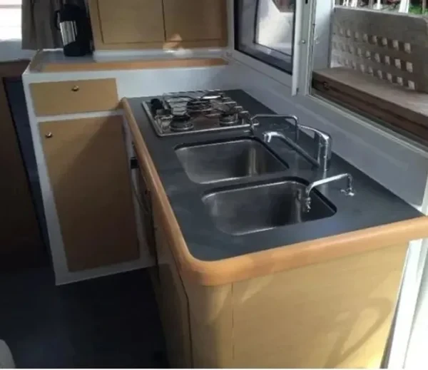 Lagoon 380 - Boatscribe.com