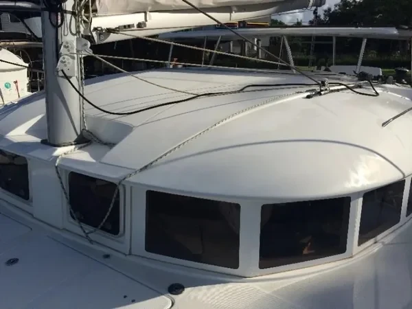 Lagoon 380 - Boatscribe.com