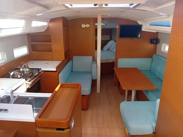 Sun Odyssey 410 - Boatscribe.com