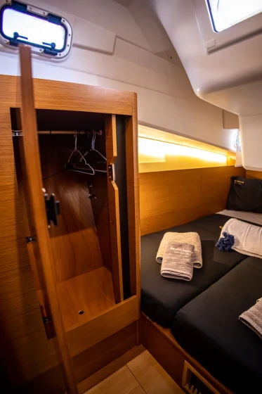 Sun Odyssey 410 - Boatscribe.com