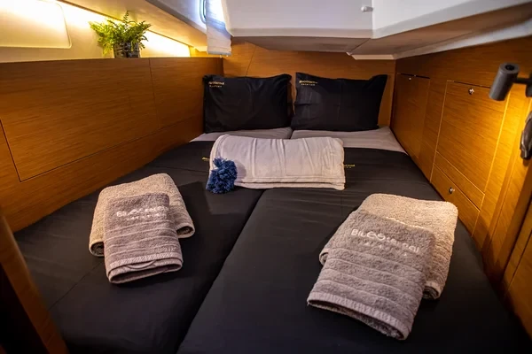 Sun Odyssey 410 - Boatscribe.com