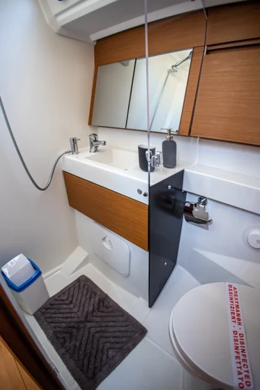 Sun Odyssey 410 - Boatscribe.com
