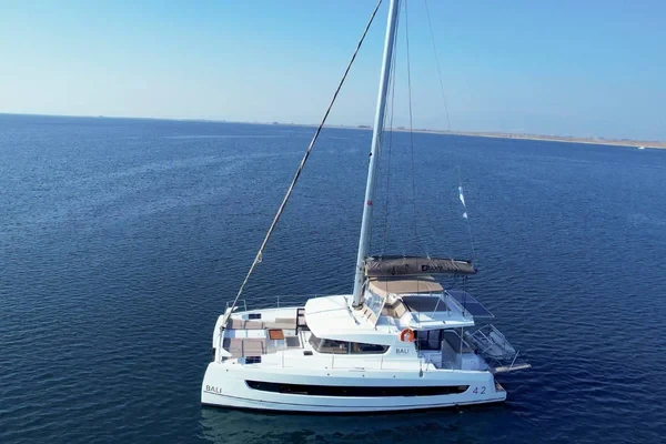 Bali 4.2 - Boatscribe.com