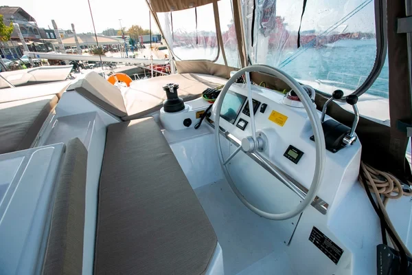 Bali 4.2 - Boatscribe.com
