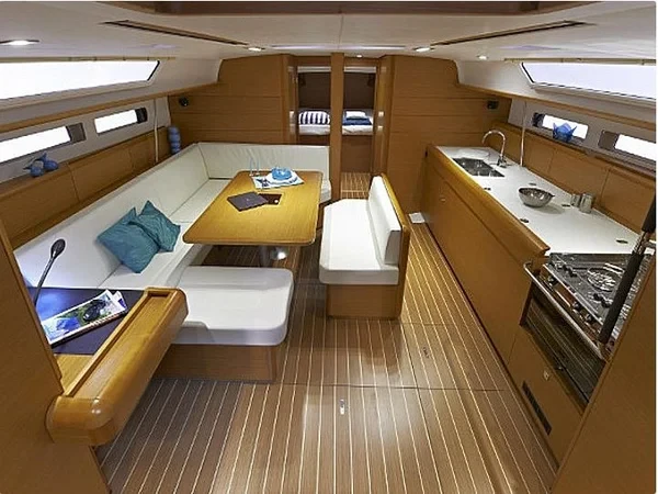 Sun Odyssey 479 - Boatscribe.com