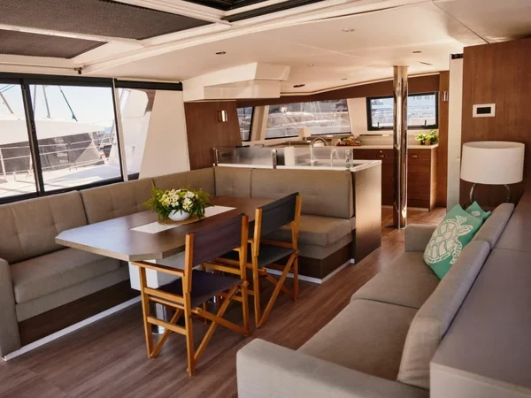 Bali 4.6 - Boatscribe.com