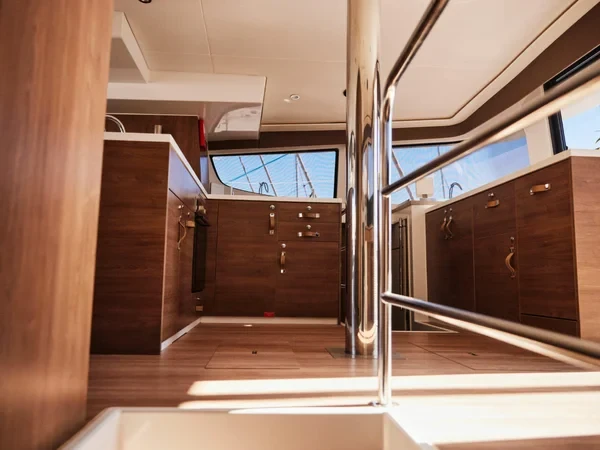 Bali 4.6 - Boatscribe.com