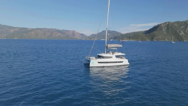 Bali 4.6 - Boatscribe.com