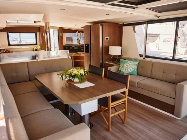 Bali 4.6 - Boatscribe.com