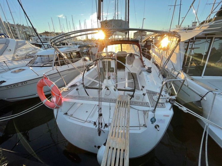 Elan 340 - Boatscribe.com