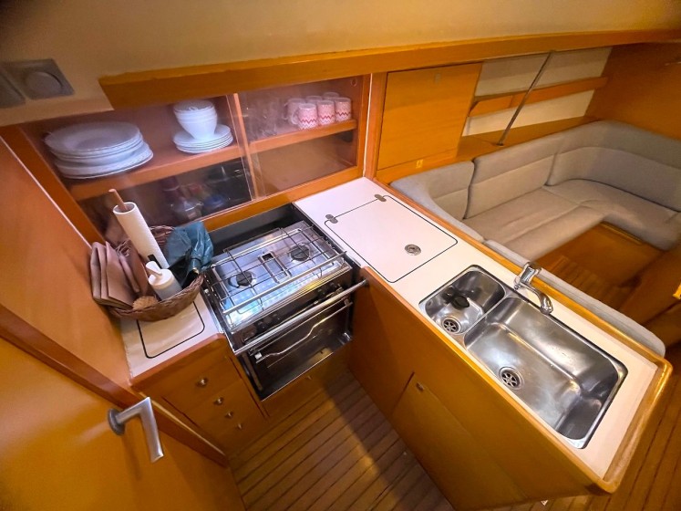 Elan 340 - Boatscribe.com