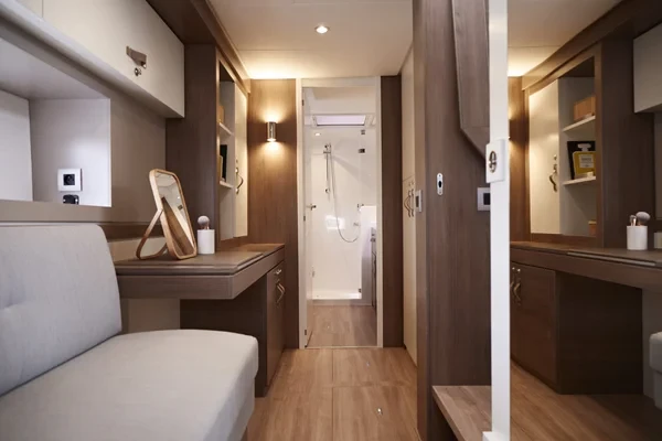 Bali 4.4 - Boatscribe.com