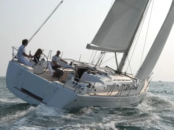 Dufour 445 GL - Boatscribe.com