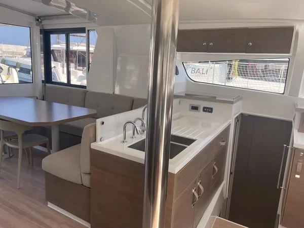 Bali 4.4 - Boatscribe.com