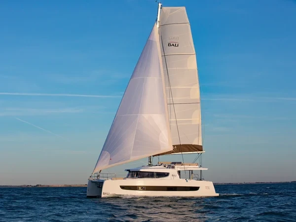 Bali 4.4 - Boatscribe.com